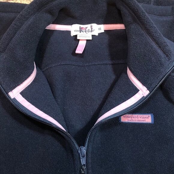 VINYARD VINES NAVY FLEECE VEST - Picture 8 of 10